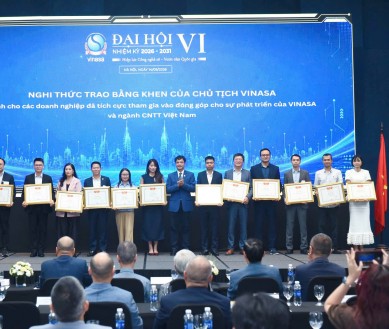OmiGroup vinh dự nhận Bằng khen của VINASA tại Đại hội lần thứ VI